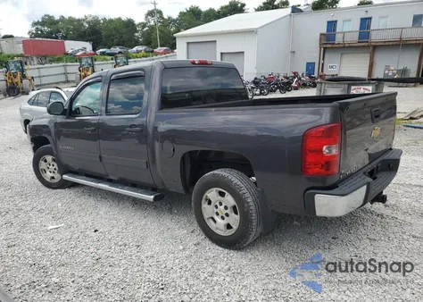 2010 Chevrolet Silverado C1500 Lt from USA, damaged, VIN 3GCRCSE03AG287995